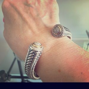 Sterling silver hinged bracelet